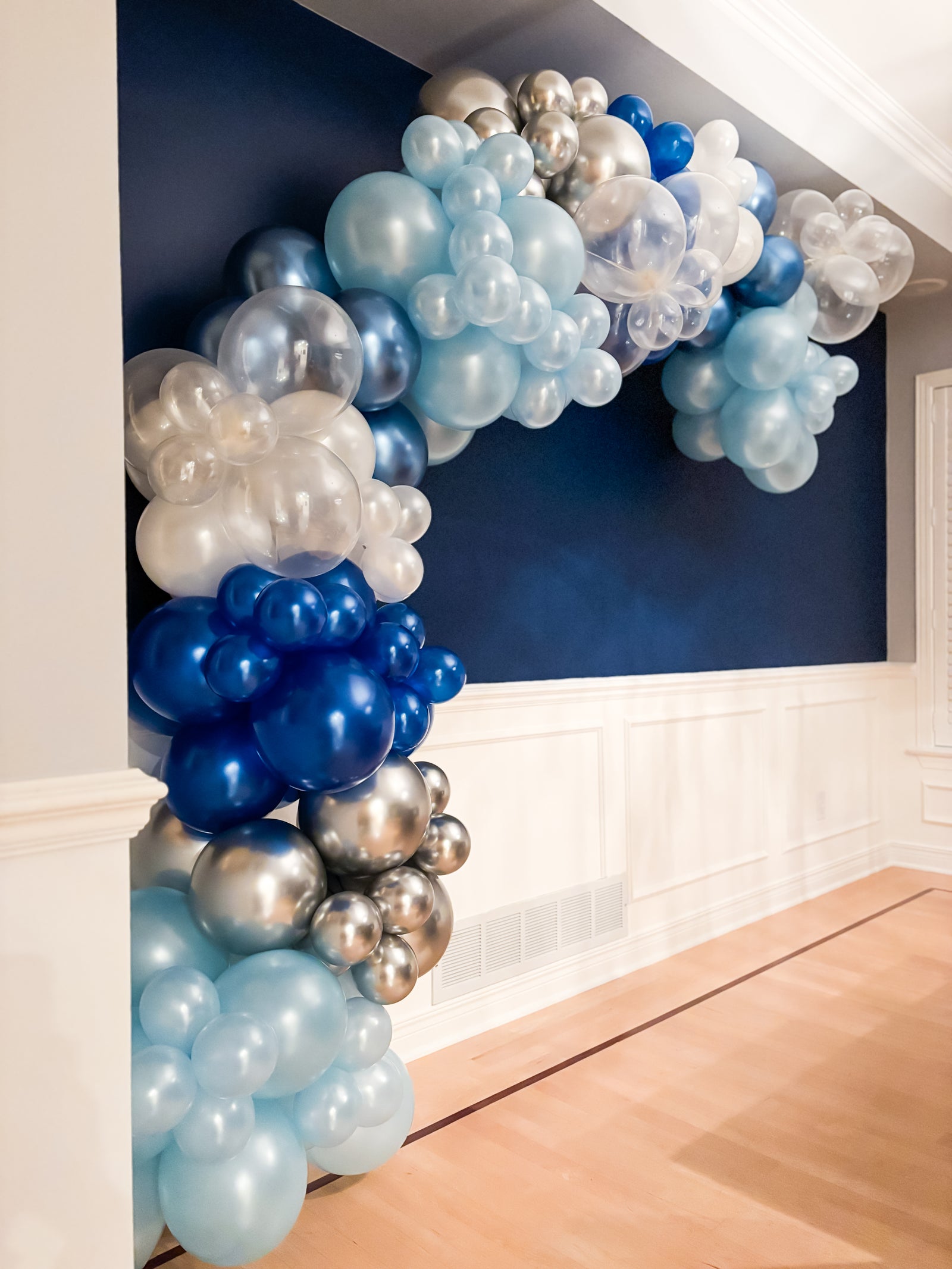 Ottawa Balloon Garland Grab and Go - Custom Balloon Garland - Ottawa Gatineau Region Balloon Decoration - Pick Your Colours