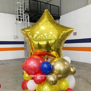 Jumbo Gold Star Foil Balloon 32"