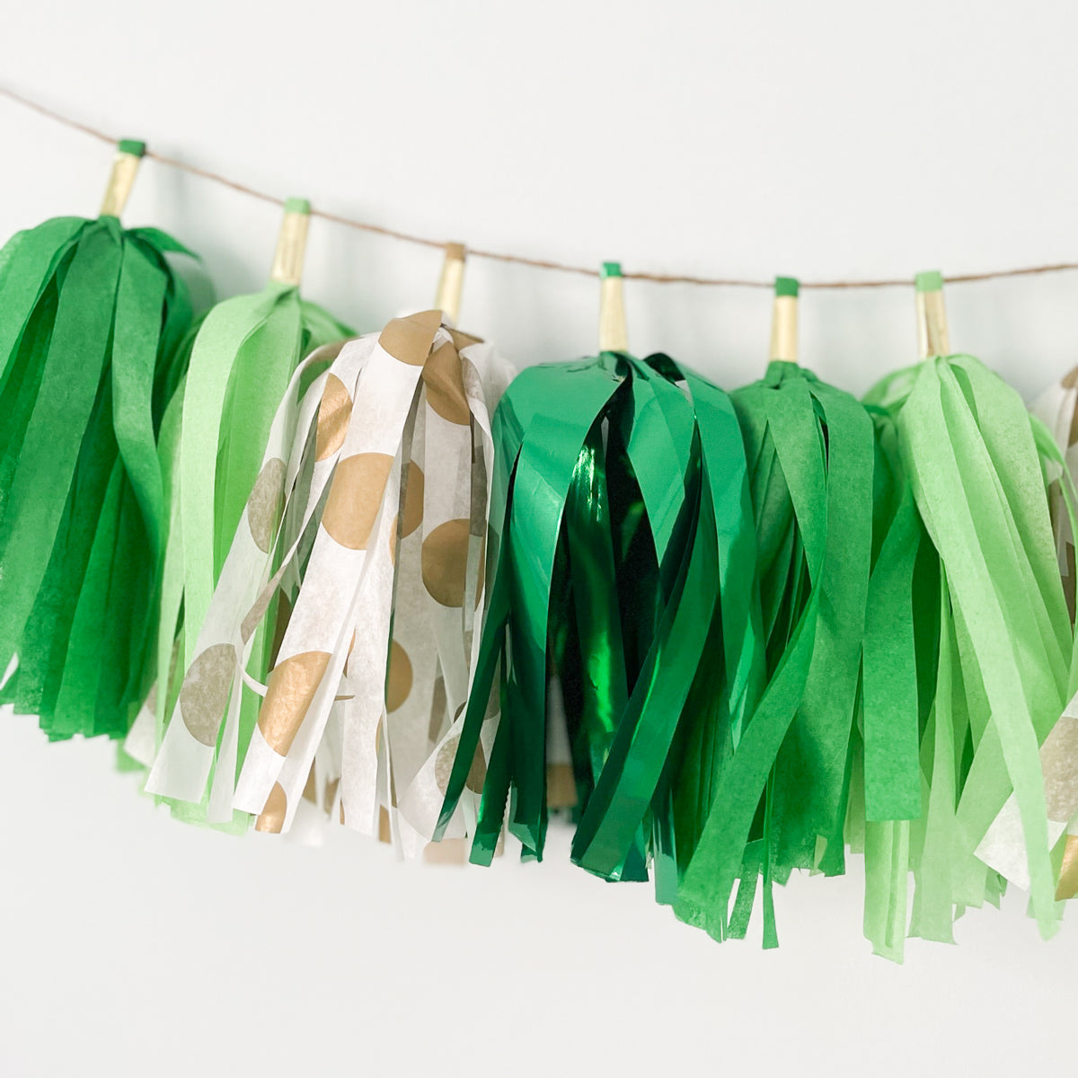 Lucky Green & Gold Coins High Chair Garland