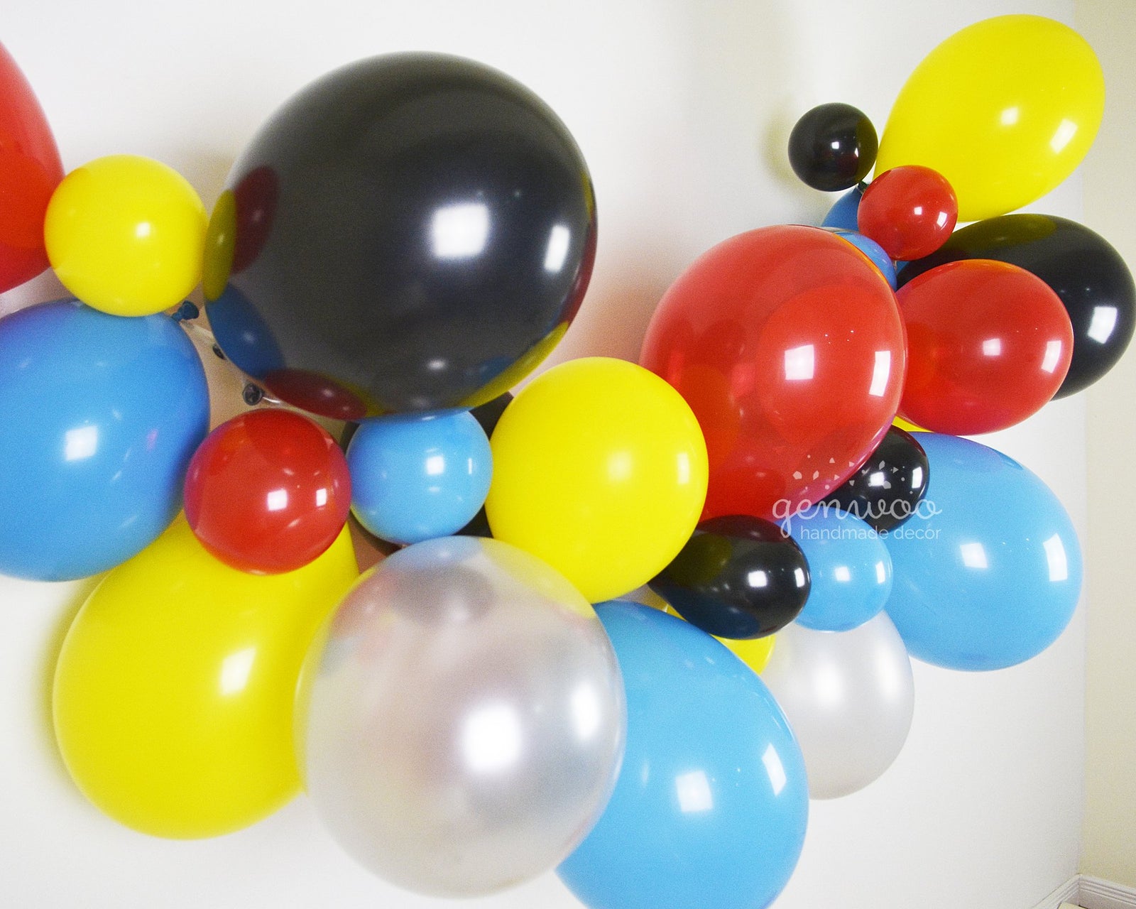 Superhero Balloon Garland Kit